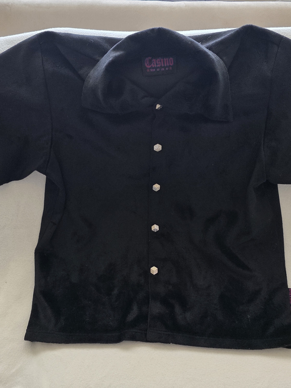 This vintage "Casino Wear Los Angeles" velvet/velour shirt, Sz Large